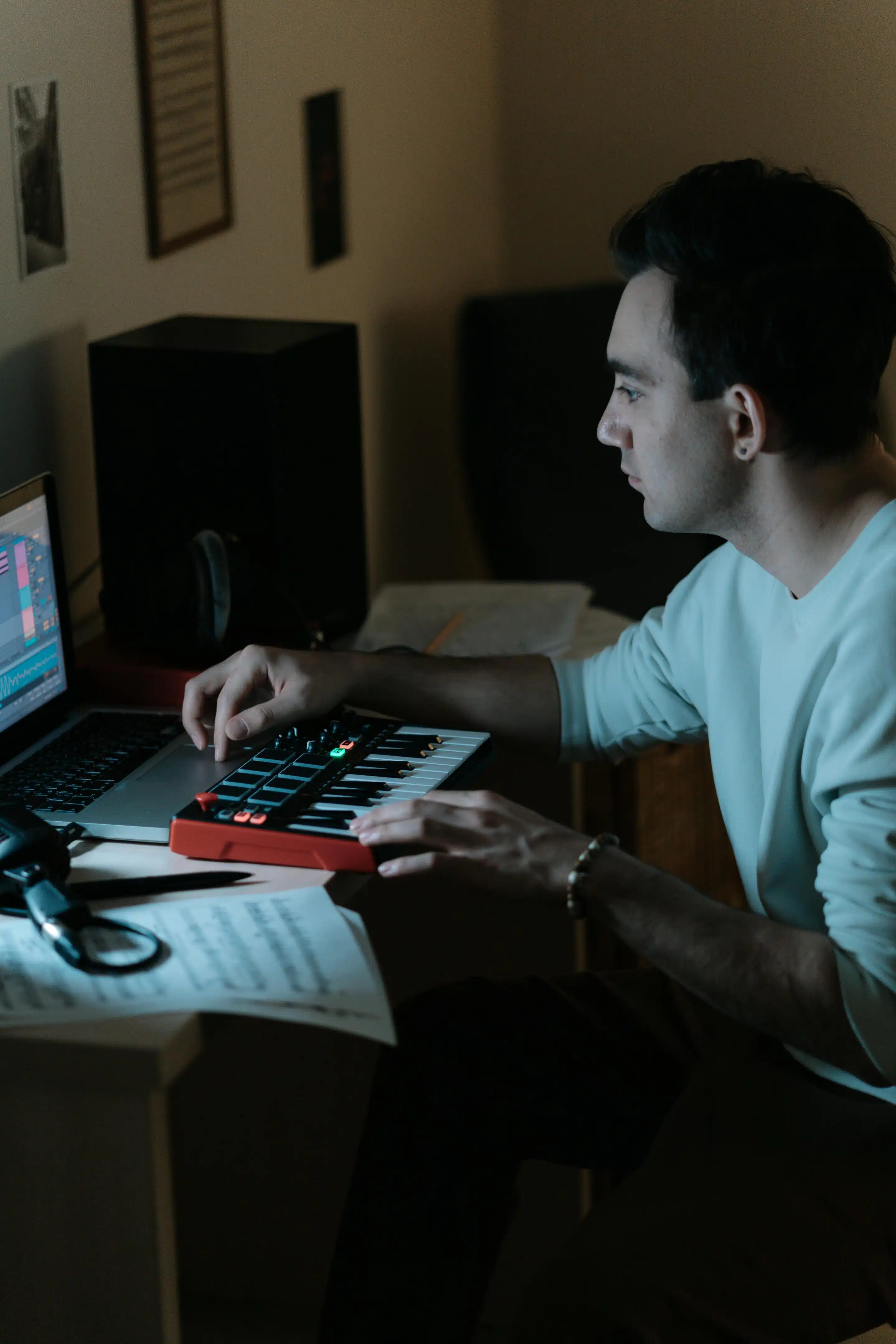 Aspiring music producer making beats Pexels Cottonbro 7097858