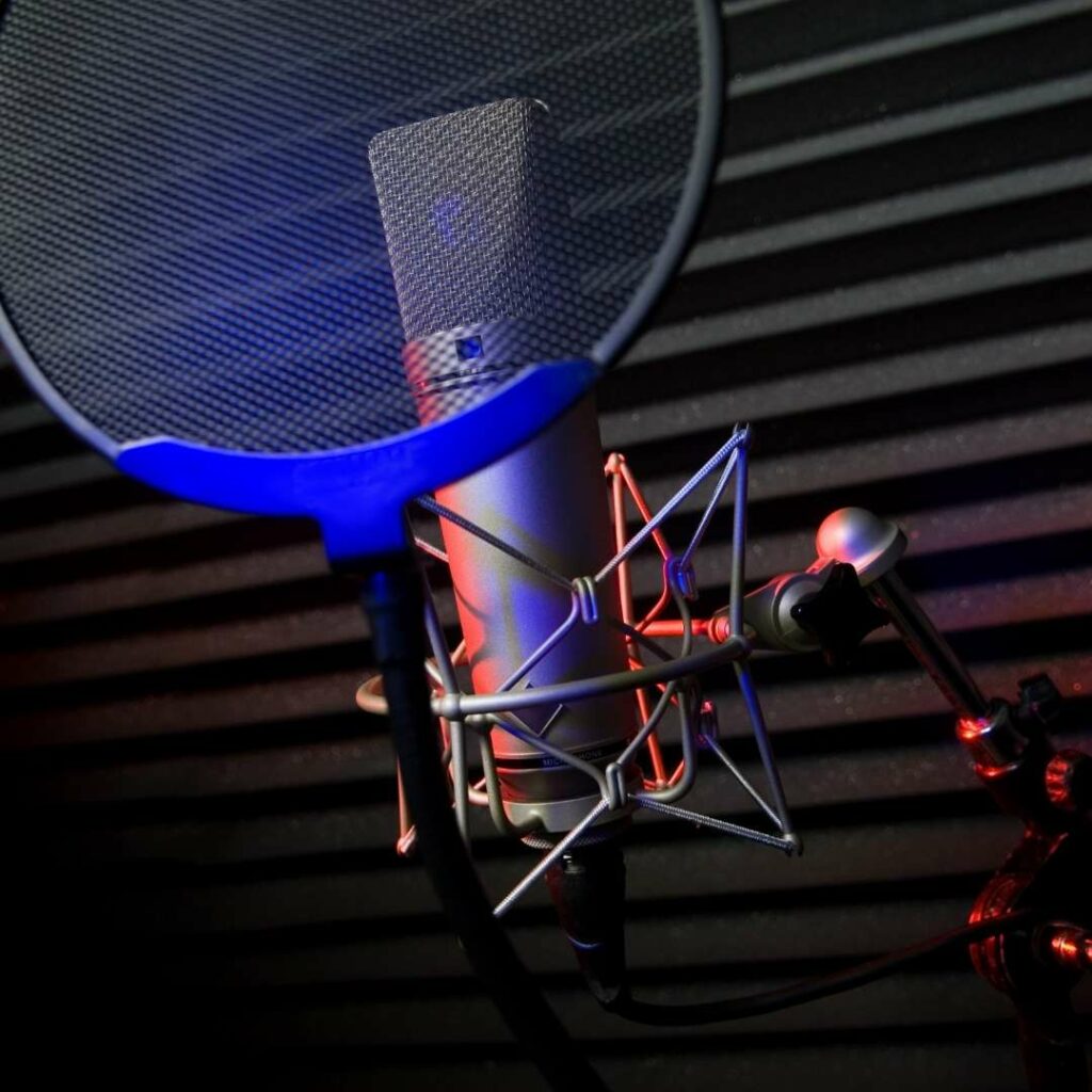 A picture of a microphone after good recording studio preparation