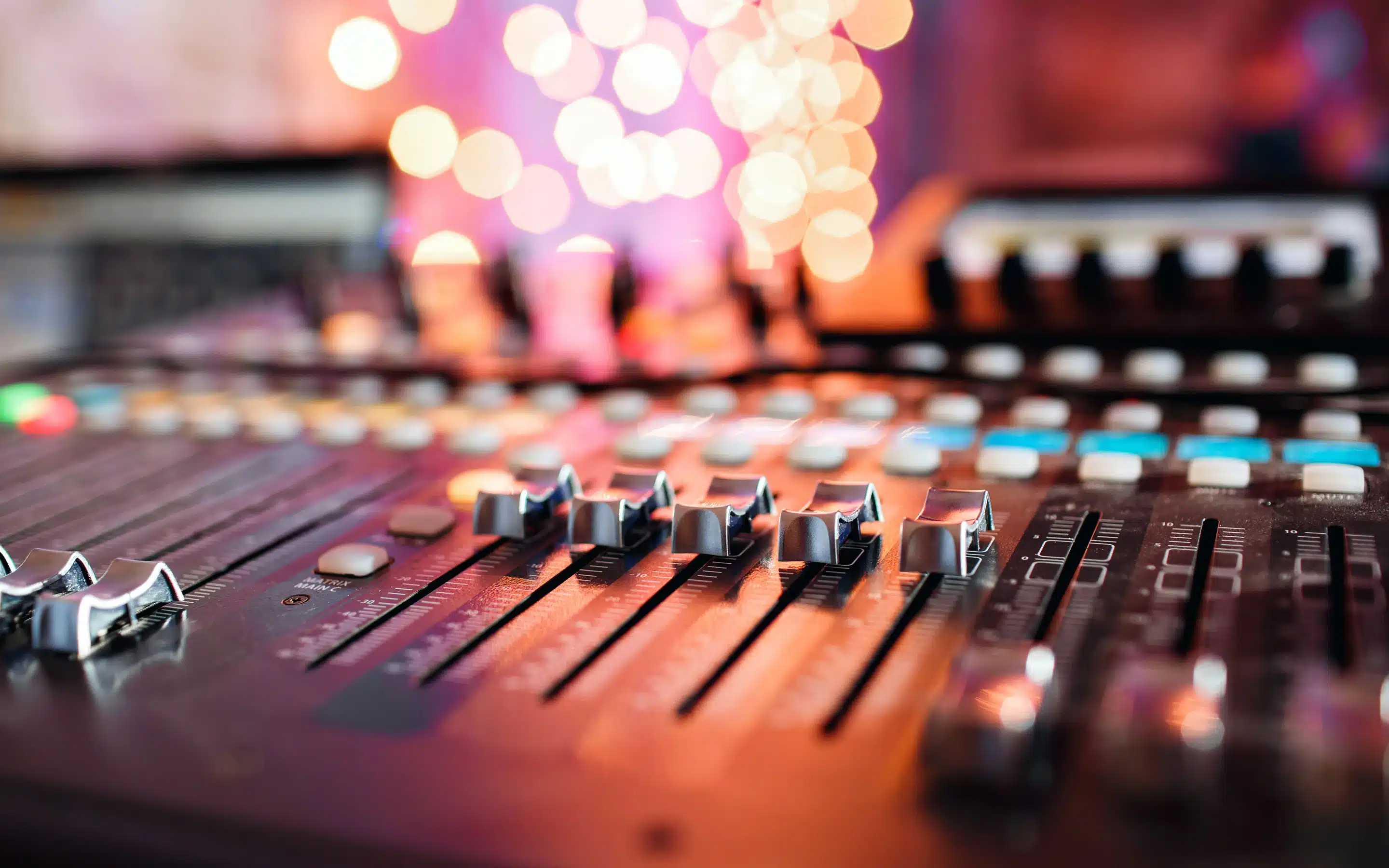 Mixing Console