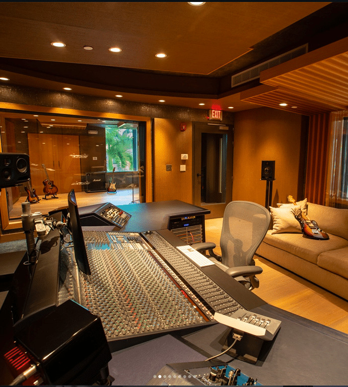 Screen Shot 2025 12 24 At 4.06.15 Pm